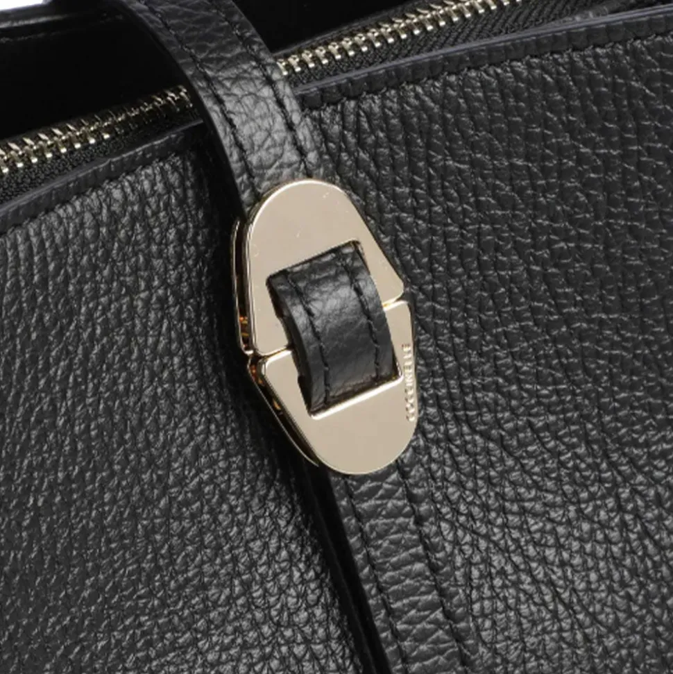 Borsa a Spalla COCCINELLE Linea Chara in Pelle Nera
