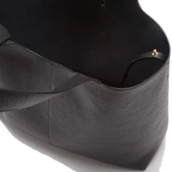 Borsa a Spalla COCCINELLE Linea Brume in Pelle Nera