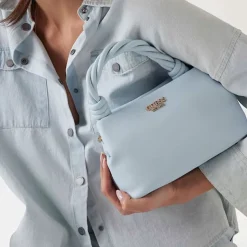 Borsa Donna a Mano GUESS Linea Sansa Colore Powder Blue