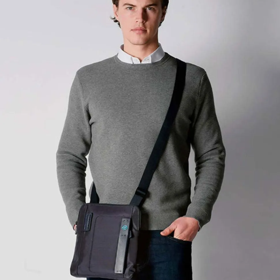 Borsello a Tracolla con Porta iPad PIQUADRO Linea Pulse CA1358P16 in Tessuto Chevron - Grigio