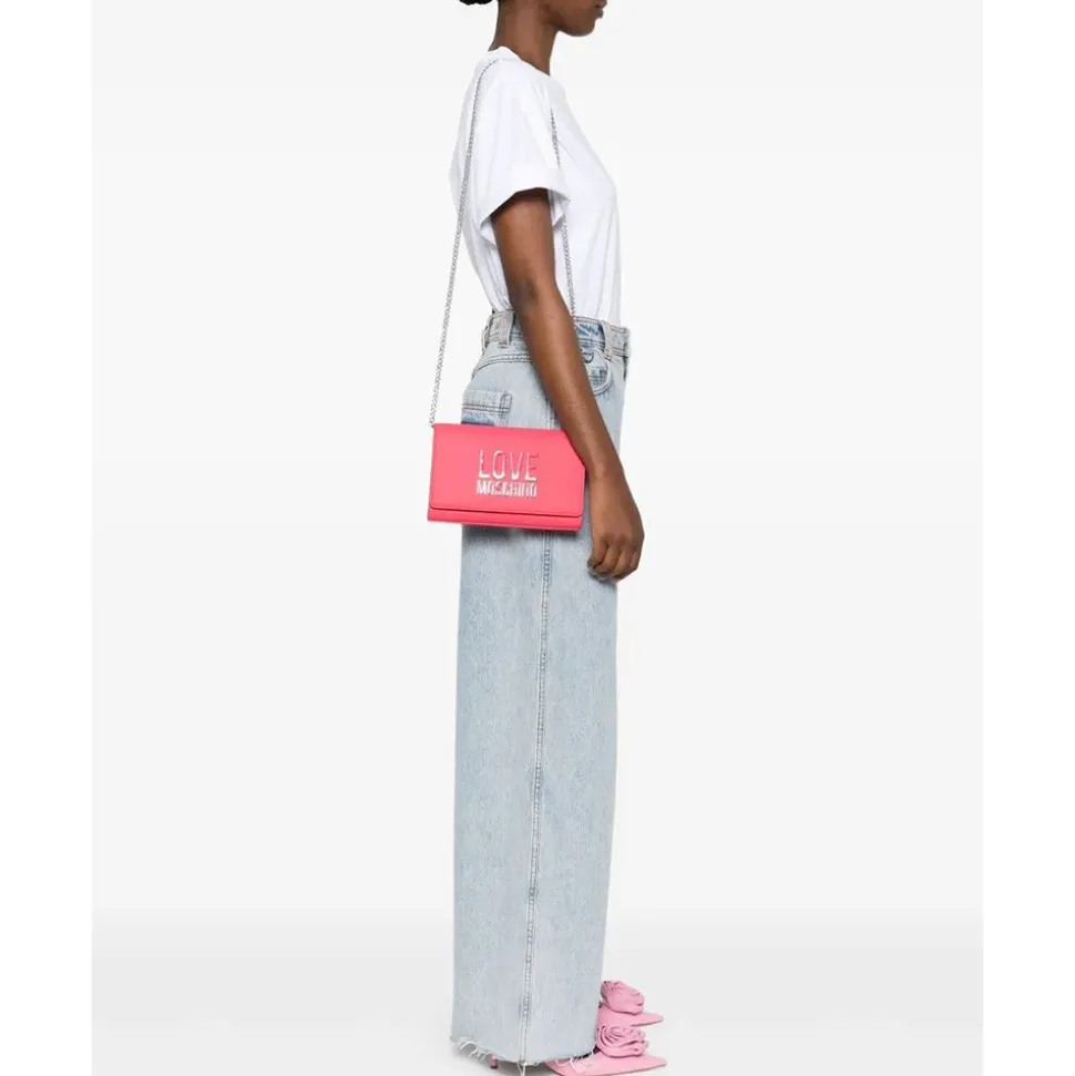 Clutch con Tracolla LOVE MOSCHINO Fuxia con Logo Lettering Sfumato
