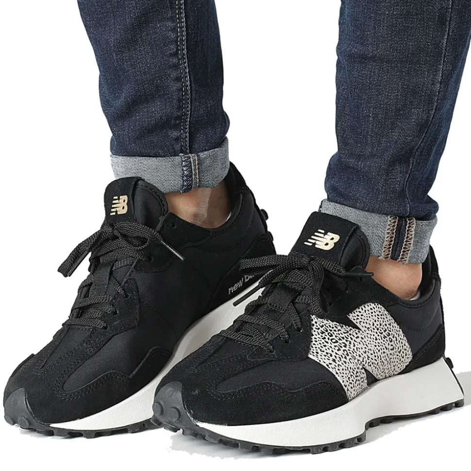 Scarpe Donna NEW BALANCE Sneakers 327 in Suede e Mesh colore Black e Sea Salt