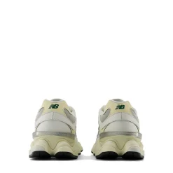 Sneakers Running NEW BALANCE 9060 in Nabuck e Mesh colore Sea Salt e Off White